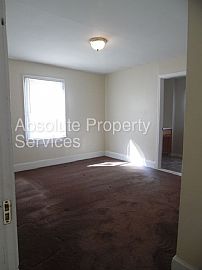  907 Gordon Street Ext, Greenville, Sc 29611 3 Beds 1 Bath 1,20 in Greenville, SC (Photo 9 of 10)