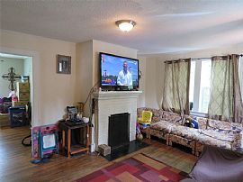  223 Maco Ter, Greenville, Sc 29607 2 Beds 1 Bath -- Sqft in Greenville, SC (Photo 5 of 7)