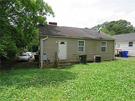  223 Maco Ter, Greenville, Sc 29607 2 Beds 1 Bath -- Sqft in Greenville, SC (Photo 7 of 7)