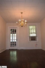  101 W Decatur St, Greenville, Sc 29617 2 Beds 1 Bath -- Sqft in Greenville, SC (Photo 4 of 9)