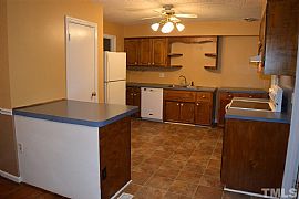  723 N Wilba Rd, Mebane, Nc 27302 3 Beds 2 Baths 1,310 Sqft in Mebane, NC (Photo 7 of 11)