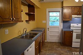  723 N Wilba Rd, Mebane, Nc 27302 3 Beds 2 Baths 1,310 Sqft in Mebane, NC (Photo 8 of 11)
