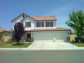 5 Beds 3 Baths 2,498 Sqft For More Information Call 979) 493-00 in Hanford, CA