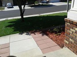 5 Beds 3 Baths 2,498 Sqft For More Information Call 979) 493-00 in Hanford, CA (Photo 3 of 12)