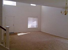 5 Beds 3 Baths 2,498 Sqft For More Information Call 979) 493-00 in Hanford, CA (Photo 8 of 12)