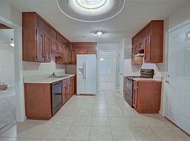  15002 Ashwood Cir Se, Huntsville,  in Huntsville, AL (Photo 3 of 7)