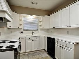 3937 Davila Dr, Dallas, Tx 75220 3 Beds 1 Bath in Dallas, TX (Photo 7 of 11)