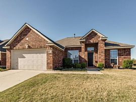 416 Connemara Trl, Celina, Tx 75009 3 Beds 2 Bath in Celina, TX