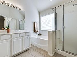 416 Connemara Trl, Celina, Tx 75009 3 Beds 2 Bath in Celina, TX (Photo 5 of 9)