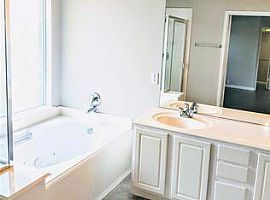 5818 Willow Park Dr, Richmond, Tx 77469 3 Beds 2 Baths in Richmond, TX (Photo 2 of 10)