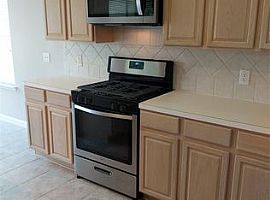 5818 Willow Park Dr, Richmond, Tx 77469 3 Beds 2 Baths in Richmond, TX (Photo 5 of 10)