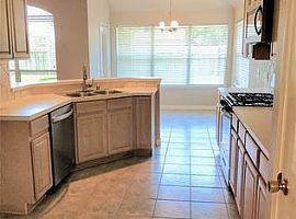 5818 Willow Park Dr, Richmond, Tx 77469 3 Beds 2 Baths in Richmond, TX (Photo 7 of 10)