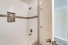 4031 W North Ln Phoenix, Az 85051 in Phoenix, AZ (Photo 10 of 12)