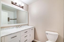 4031 W North Ln Phoenix, Az 85051 in Phoenix, AZ (Photo 11 of 12)