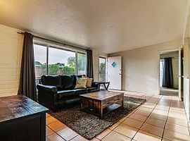 1130 E Linden St, Tucson, Az 85719 3 Beds 2 Baths 1,104 Sqft in Tucson, AZ (Photo 1 of 11)