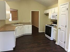 1010 Grace Dr, Lawrenceville, Ga 30043 3 Beds 2 Baths 1,560 Sqf in Lawrenceville, GA (Photo 3 of 6)