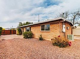 1130 E Linden St, Tucson, Az 85719 in Tucson, AZ