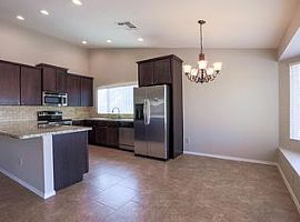 1986 S Spartan St, Gilbert, Az 85233 in Gilbert, AZ (Photo 4 of 6)