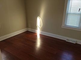 2 Beds 1 Bath in Milwaukee, WI (Photo 3 of 4)