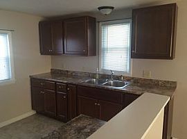 2 Beds 1 Bath in Milwaukee, WI (Photo 4 of 4)