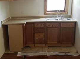 4 Beds 1 Bath in La Crosse, WI (Photo 5 of 5)