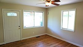 3 Beds 2336 2nd Pl Ne, Center Point, Al 35215 in Center Point, AL (Photo 2 of 12)