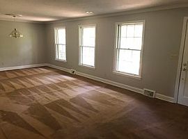 210 Thomas St, Clemson, Sc 29631 4 Beds 3 Baths in Clemson, SC (Photo 2 of 9)