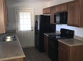 3 Nelson St, Greenville, Sc 29601 2 Beds 2 Baths in Greenville, SC (Photo 2 of 8)