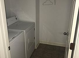 3 Nelson St, Greenville, Sc 29601 2 Beds 2 Baths in Greenville, SC (Photo 3 of 8)