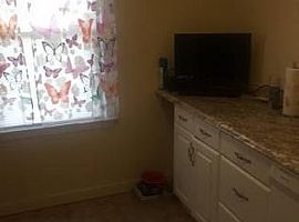 47 Lindale St Apt 1l, Stamford, Ct 06902 in Stamford, CT (Photo 4 of 5)