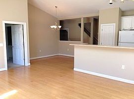 340 Monlandil Dr, Wilmington, Nc 28403 3 Beds 2 Baths in Wilmington, NC (Photo 6 of 12)