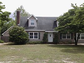 832 Arnold Rd, Wilmington Rent 700 Deposit 700 Total 1400 in Wilmington, NC