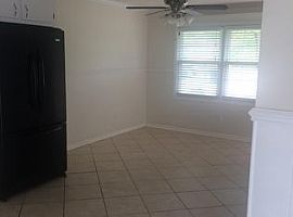 832 Arnold Rd, Wilmington Rent 700 Deposit 700 Total 1400 in Wilmington, NC (Photo 2 of 8)