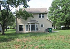 1315 Sugar Hollow Dr, Charlotte Rent 600 Total 1200 in Charlotte, NC