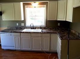 5215 Peppercorn St, Durham Rent 750 Deposit 750 Total 1500 in Durham, NC (Photo 5 of 8)