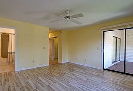 6004 Caddy Circle Inland Grns, Wilmington, Nc 28405 3 Beds 2 Ba in Wilmington, NC (Photo 9 of 12)