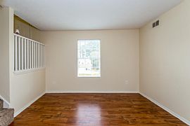 1581 Picadilly Ct Ne in Conyers, GA (Photo 6 of 12)