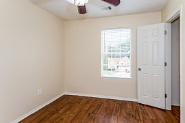 1581 Picadilly Ct Ne in Conyers, GA (Photo 9 of 12)