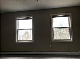 501 River Rd, Lisbon, Ct 06351 in Lisbon, CT (Photo 5 of 12)