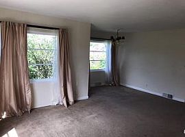 12258 1st Ave Nw, Seattle, Wa 98177 3 Beds 2.5 Baths 2,480 Sqft in Seattle, WA (Photo 10 of 10)