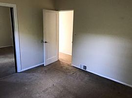 12258 1st Ave Nw, Seattle, Wa 98177 3 Beds 2.5 Baths 2,480 Sqft in Seattle, WA (Photo 9 of 10)