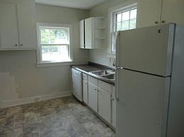 1209 Dickson Ave, Hanahan, Sc 29410 Rent $600 and Dep $600 in Hanahan, SC (Photo 4 of 8)