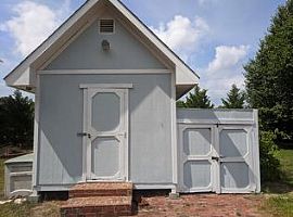 1112 New Castle Ct, Raleigh, Nc 27603 3 Beds 2 Baths 1,325 Sqft in Raleigh, NC (Photo 3 of 11)