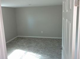 4 Beds 1 Bath in Detroit, MI (Photo 5 of 5)