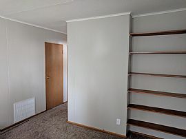 1606 Richmond Rd Ne in Cedar Rapids, IA (Photo 4 of 9)