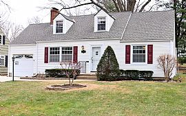 4200 W 74th St in Prairie Village, KS