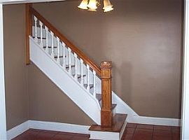 139 W Hickman St, Winchester Rent 500 Deposit 500 Total 1000 in Winchester, KY (Photo 2 of 10)