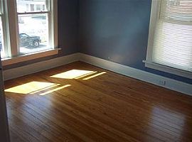 139 W Hickman St, Winchester Rent 500 Deposit 500 Total 1000 in Winchester, KY (Photo 7 of 10)