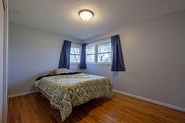  2514 Oregon Ave S  in Minneapolis, MN (Photo 8 of 12)