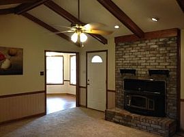 $600 For The Rent,$600 For The Deposit  in Searcy, AR (Photo 2 of 8)